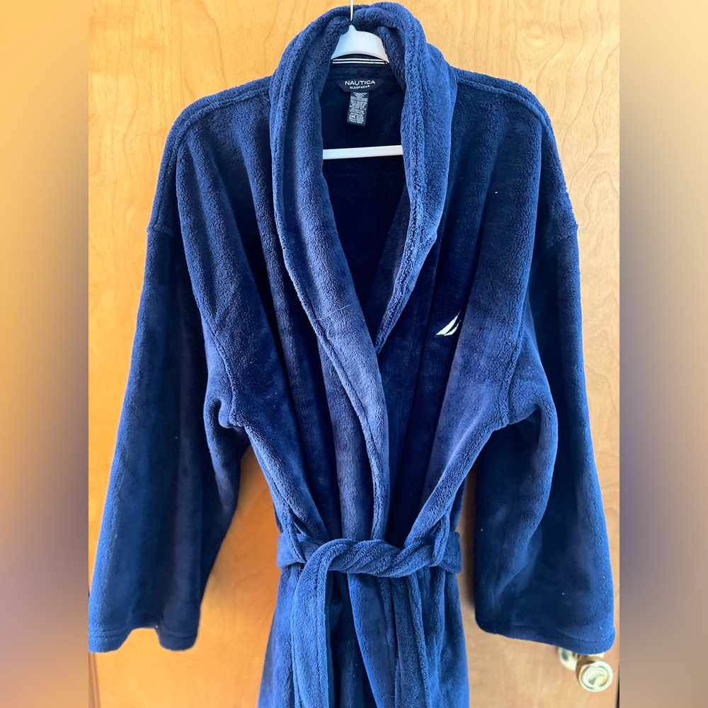 Nautica Sleepwear Robe Men's One Size Bathrobe Navy Blue Fits All includes belt